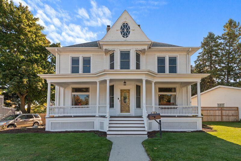 339 Pine St, Sheboygan Falls, WI 53085