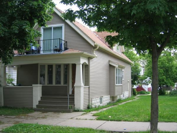 2436 N Fratney St, Milwaukee, WI 53212