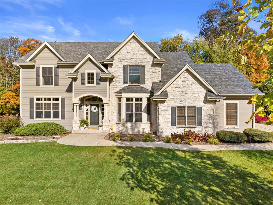 S73W15032 Cherrywood Dr, Muskego, WI 53150