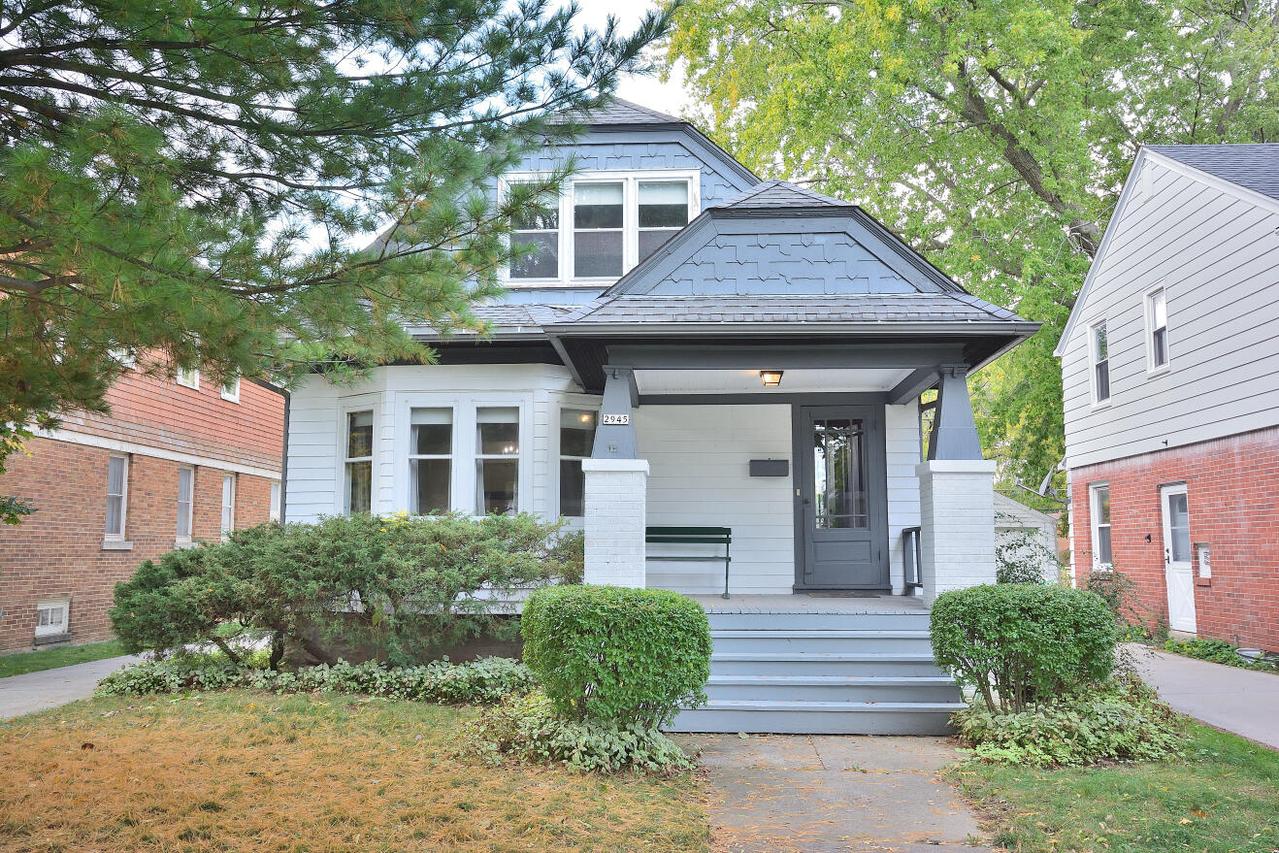 2945 N 73rd St, Milwaukee, WI 53210