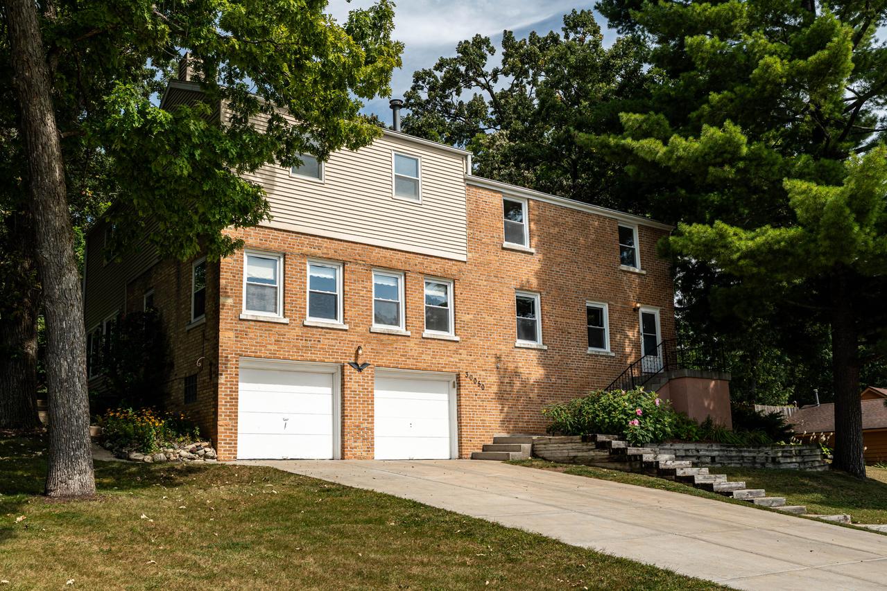 30050 Greenleaf Dr, Burlington, WI 53105