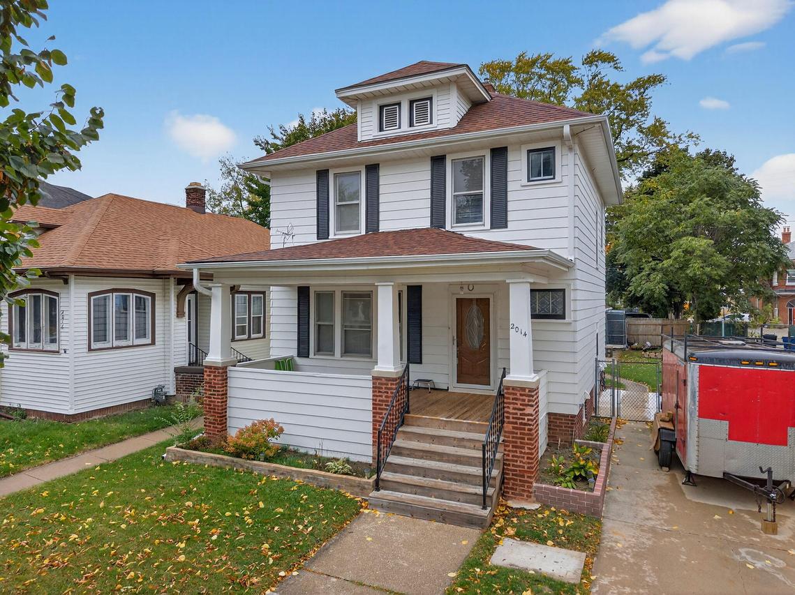 2014 Slauson Ave, Racine, WI 53403