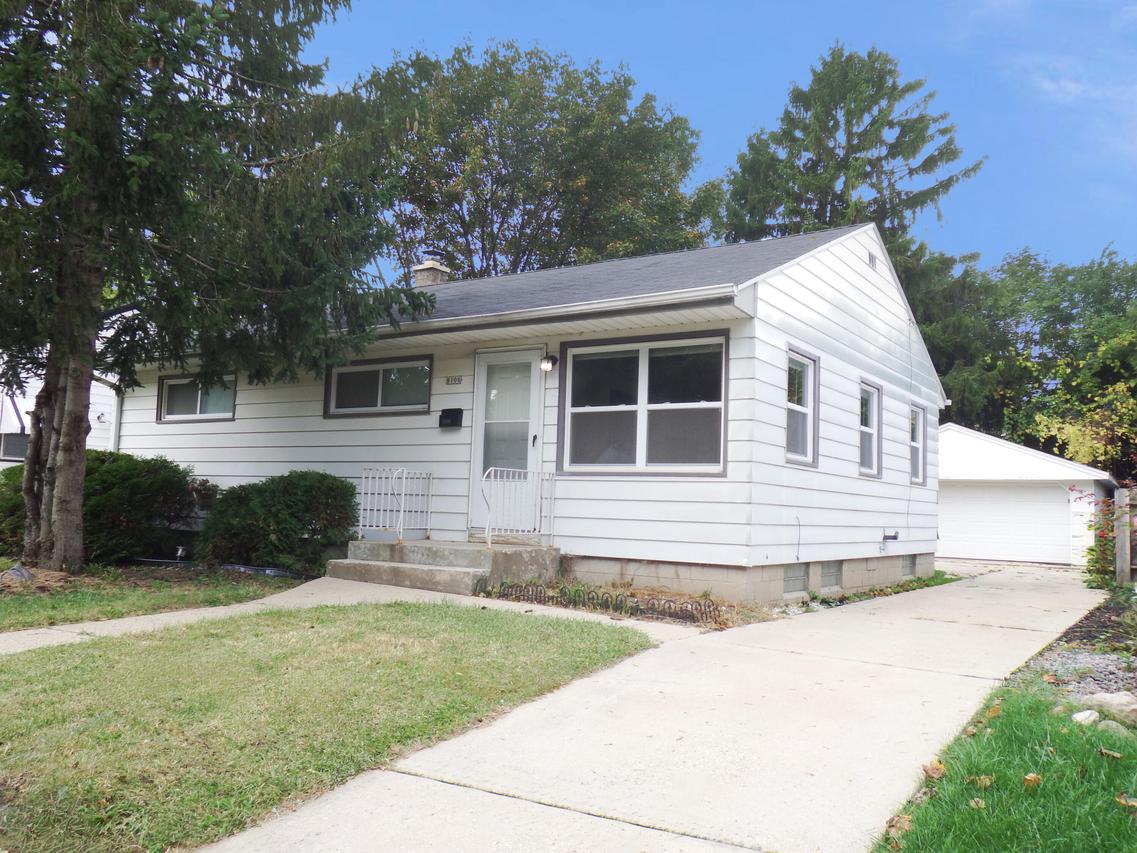 8106 W Herbert Ave., Milwaukee, WI 53218