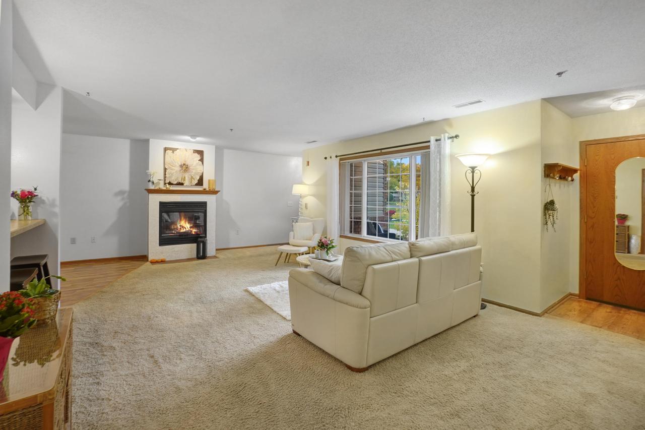 2255 S Calhoun Rd, New Berlin, WI 53151