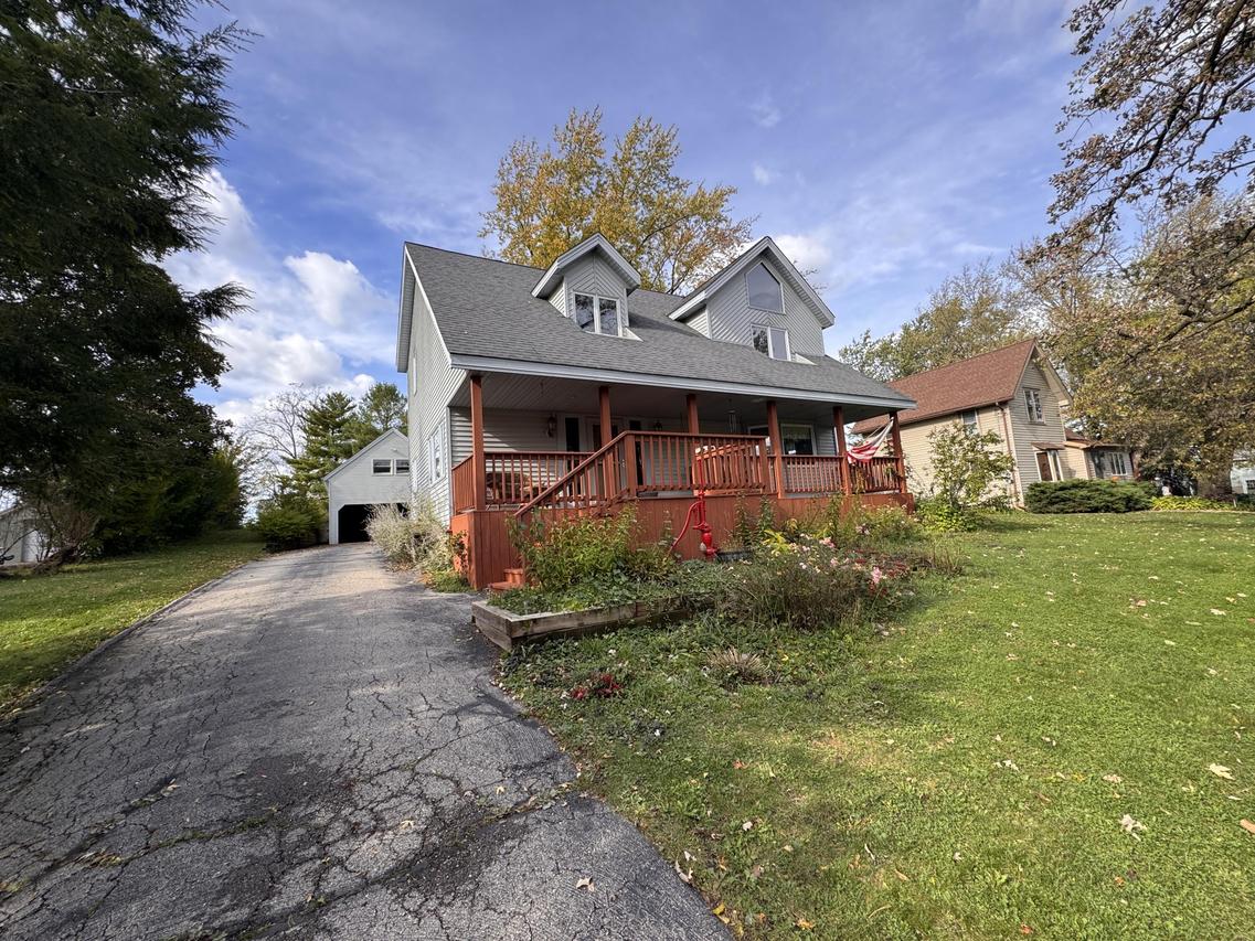 w350 County Rd L Rd, East Troy, WI 53120