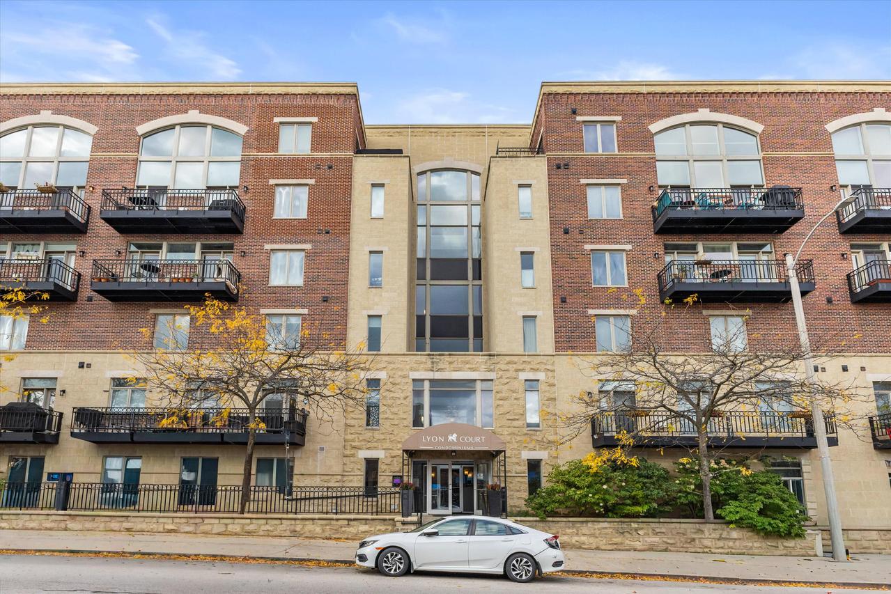 1515 N Van Buren St ##404, Milwaukee, WI 53202