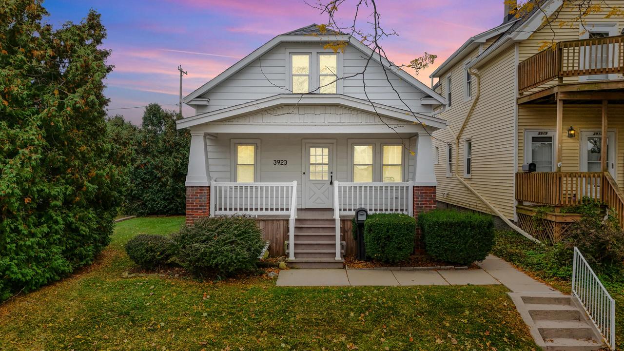 3923 E Morris Ave, Cudahy, WI 53110
