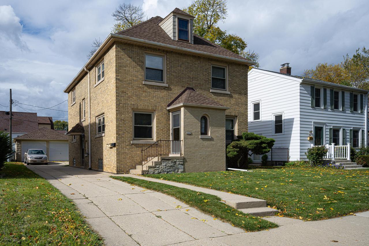 3625 S Austin St #3625A, Milwaukee, WI 53207