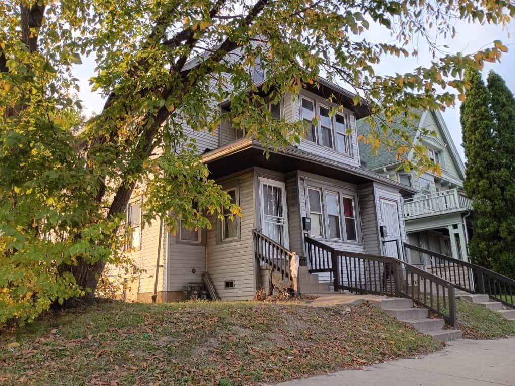 2907 N 35th St, Milwaukee, WI 53210