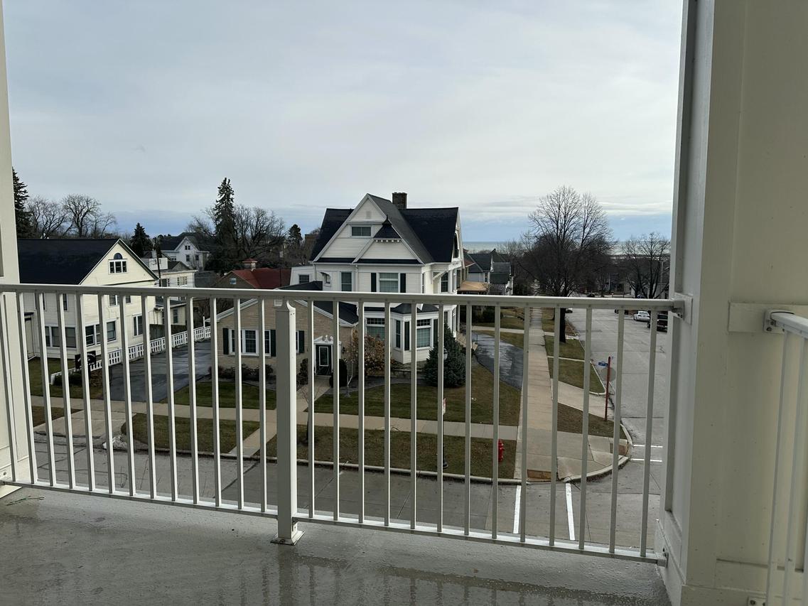 832 N 6th St #321, Sheboygan, WI 53081