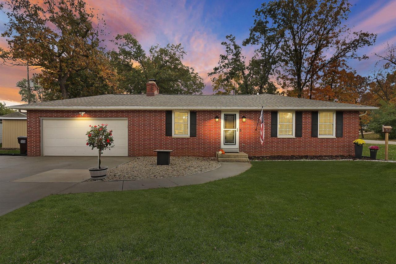 9621 13th St, Somers, WI 53144