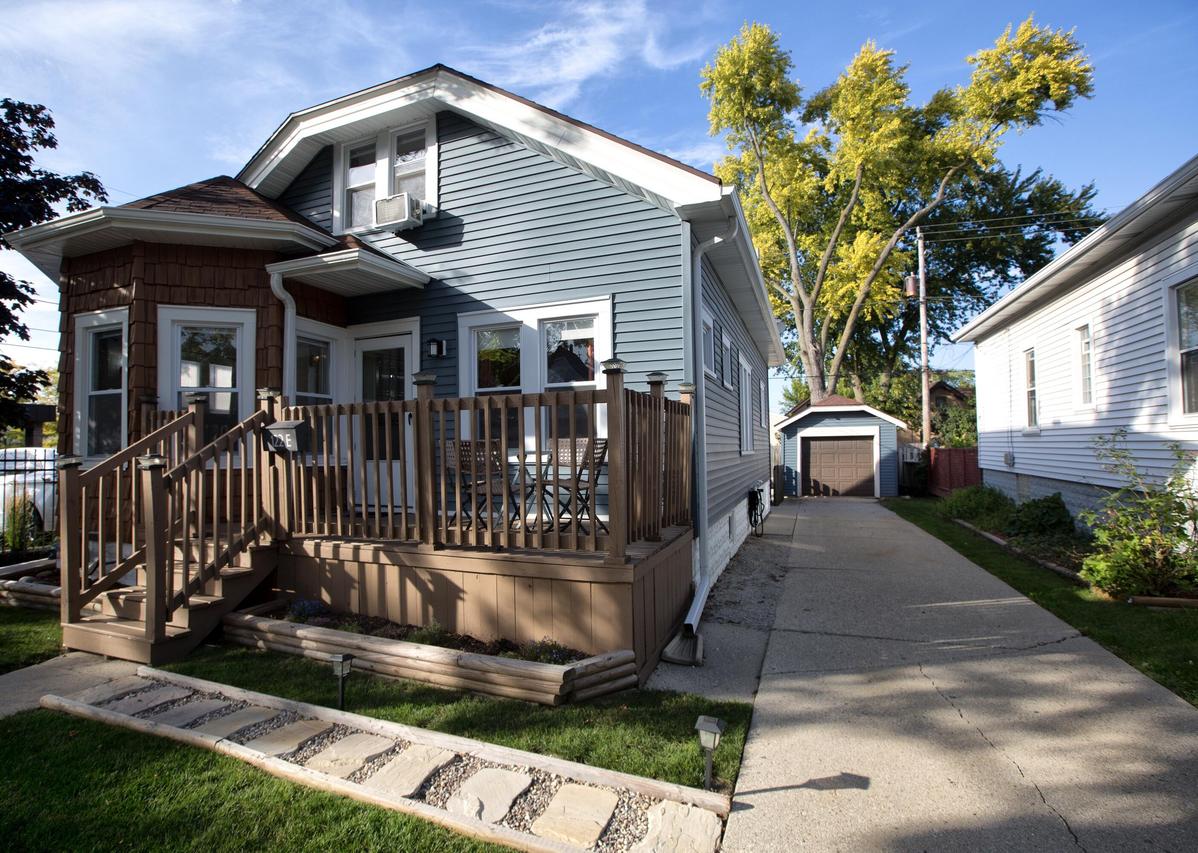 122 E Norwich St, Milwaukee, WI 53207