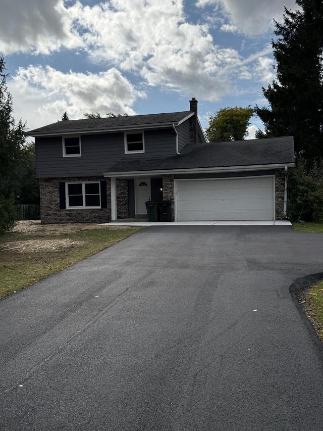 439 W Mall Rd, Glendale, WI 53217