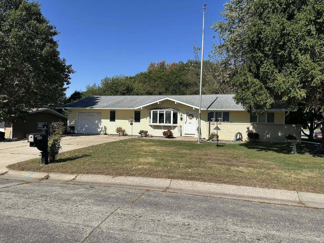 3121 Glendale Ave, La Crosse, WI 54601