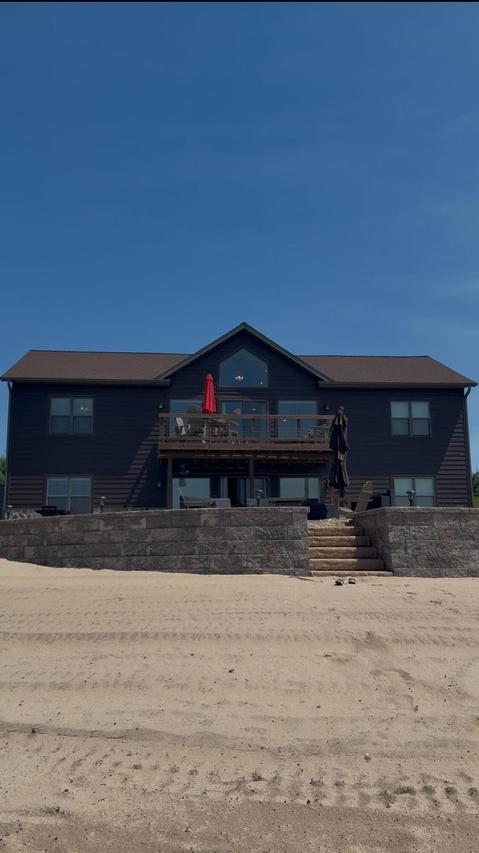 N8657 Lake Cabin Dr, Germantown, WI 53950