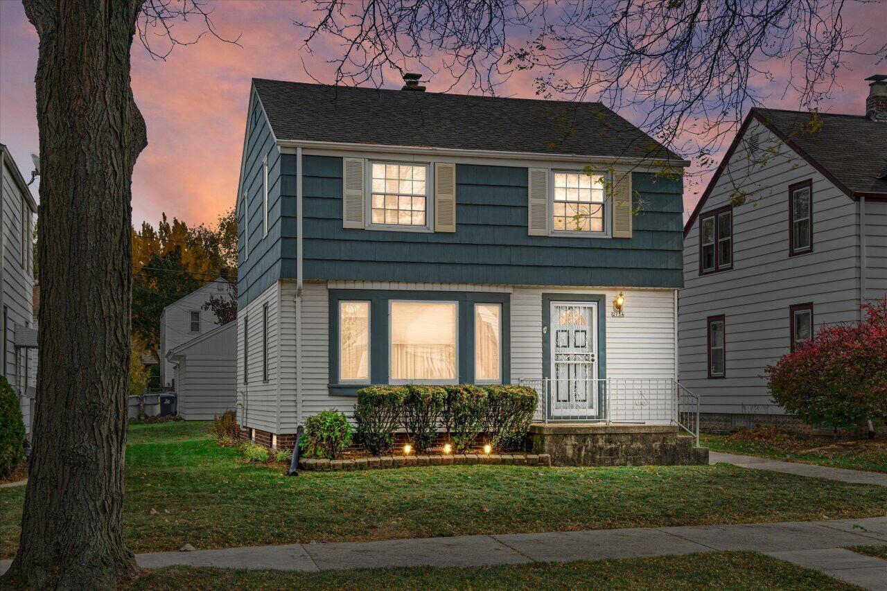 2734 S 45th St, Milwaukee, WI 53219