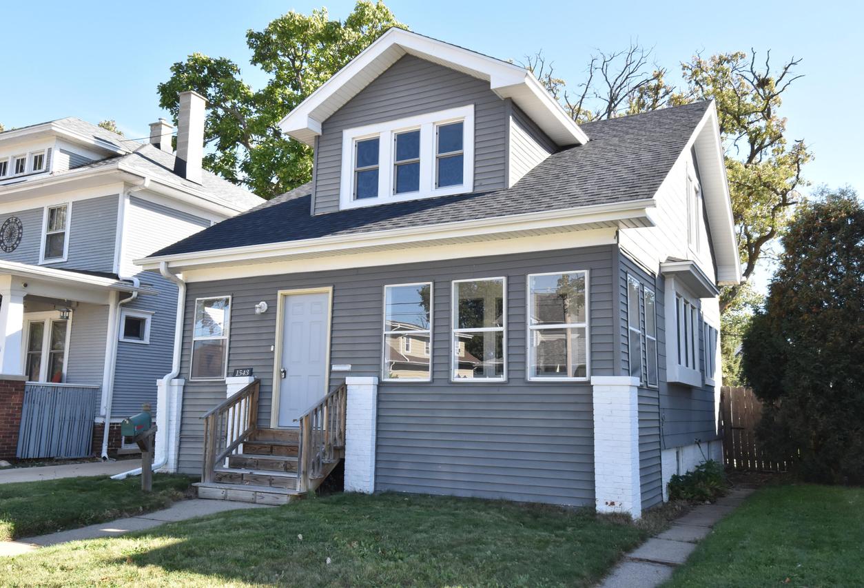 1543 West Blvd., Racine, WI 53403