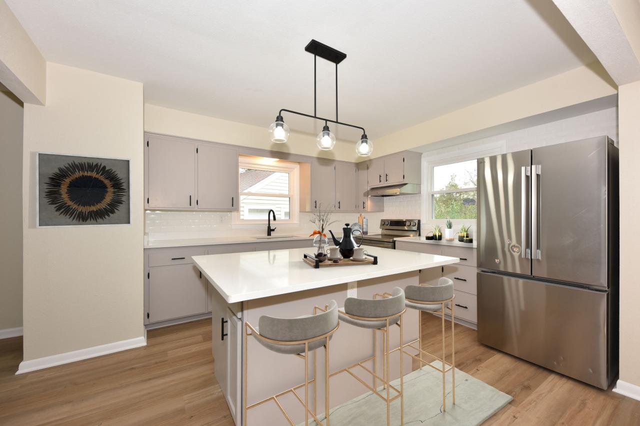 N84W16544 Ann Ave, Menomonee Falls, WI 53051