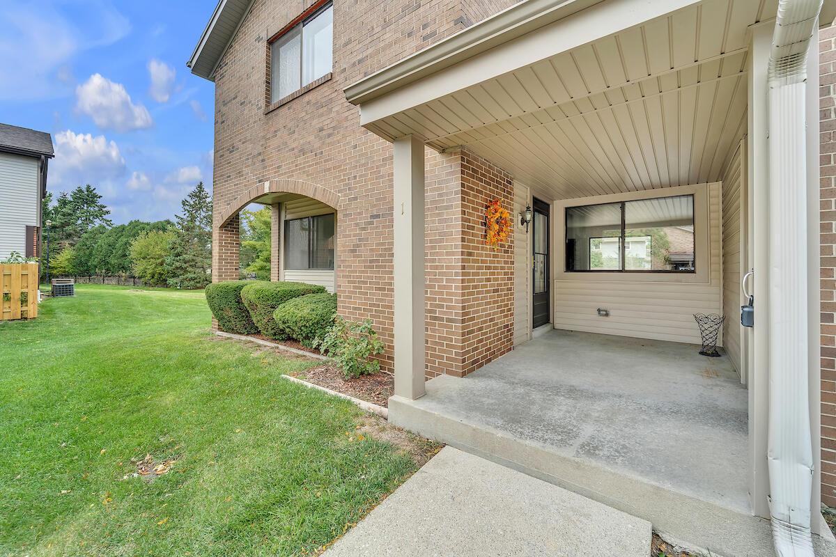 5740 Cambridge Ln #1, Mount Pleasant, WI 53406
