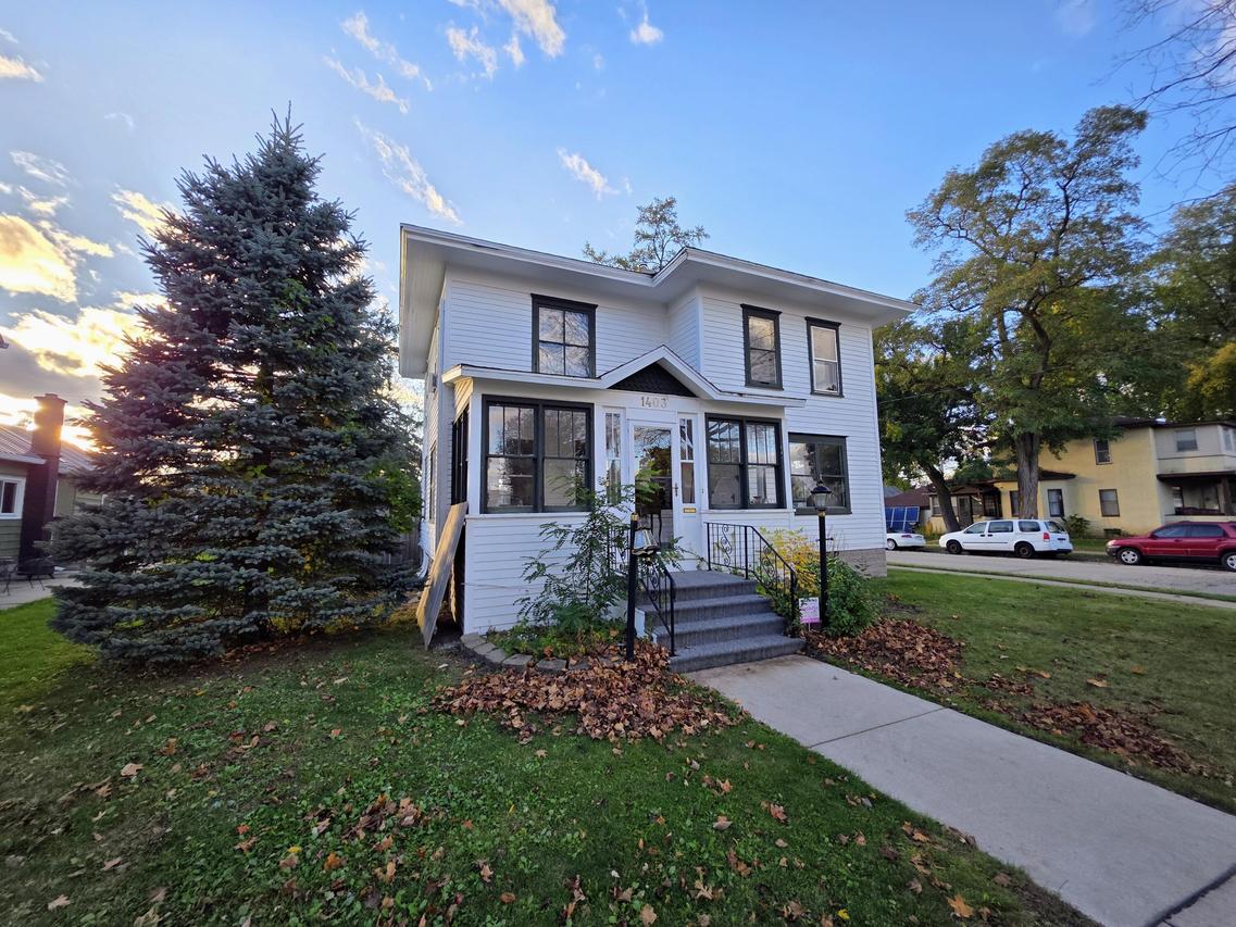 1403 Mclean Ave, Tomah, WI 54660