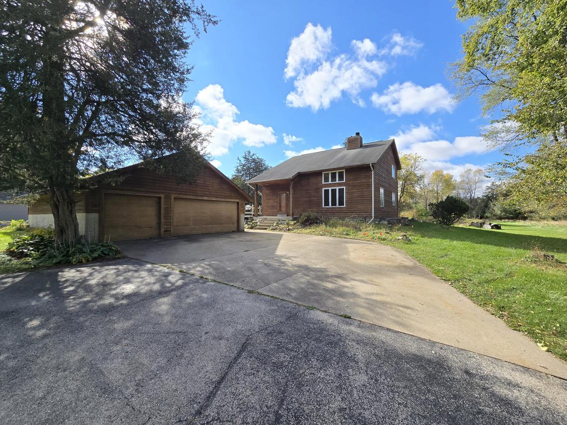 W378S5045 W Pretty Lake, Ottawa, WI 53118