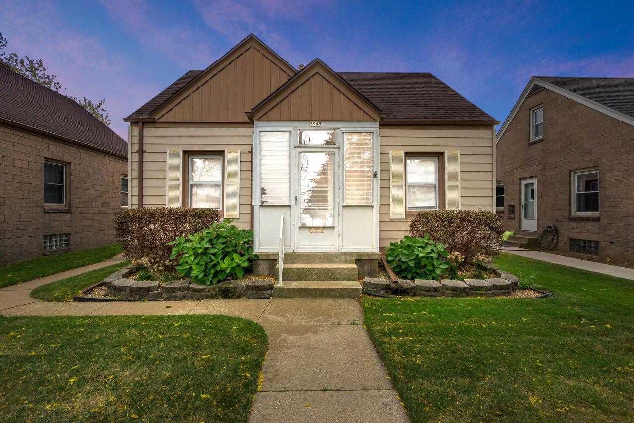 3945 E Somers Ave, Cudahy, WI 53110