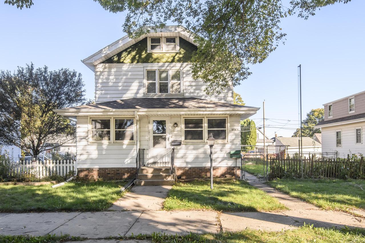 3732 E Carpenter Ave, Cudahy, WI 53110