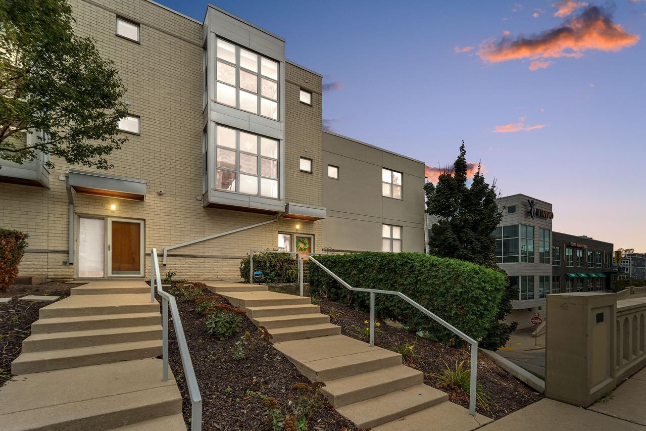 2106 N Commerce St, Milwaukee, WI 53212