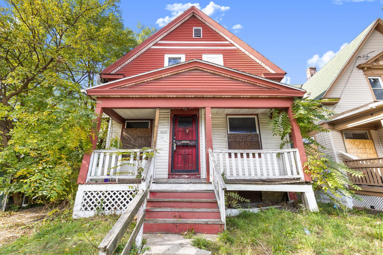 3047 N 12th St, Milwaukee, WI 53206