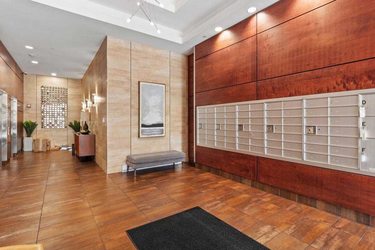 1550 E Royall Pl #505, Milwaukee, WI 53202