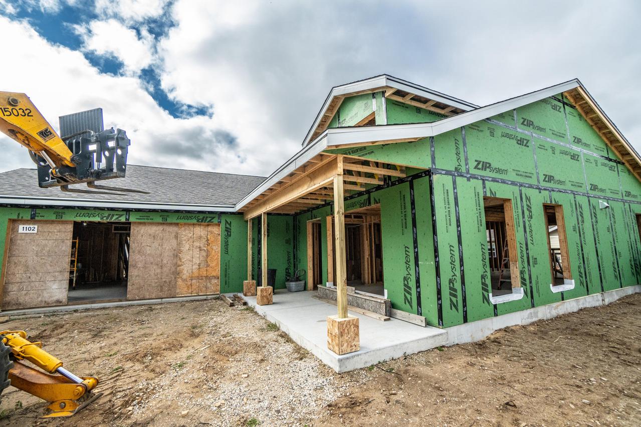 1102 Harbor Ave, West Bend, WI 53095