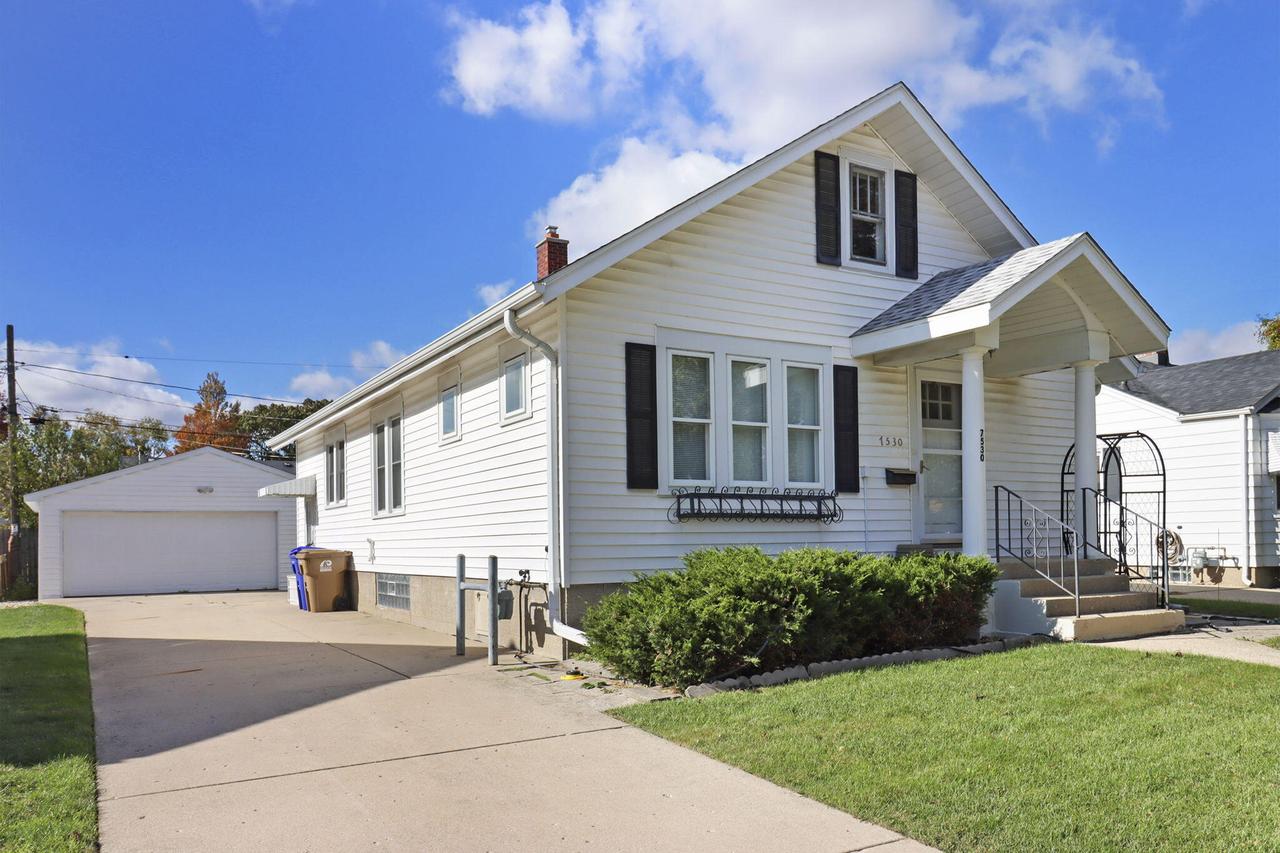 7530 34th Ave, Kenosha, WI 53142