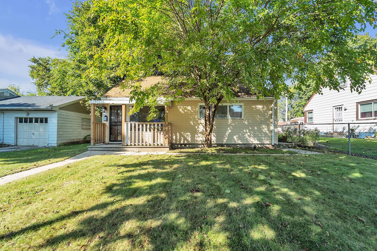 5247 N 44th St, Milwaukee, WI 53218