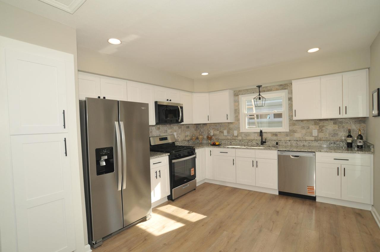 3717 S 84th St., Milwaukee, WI 53228