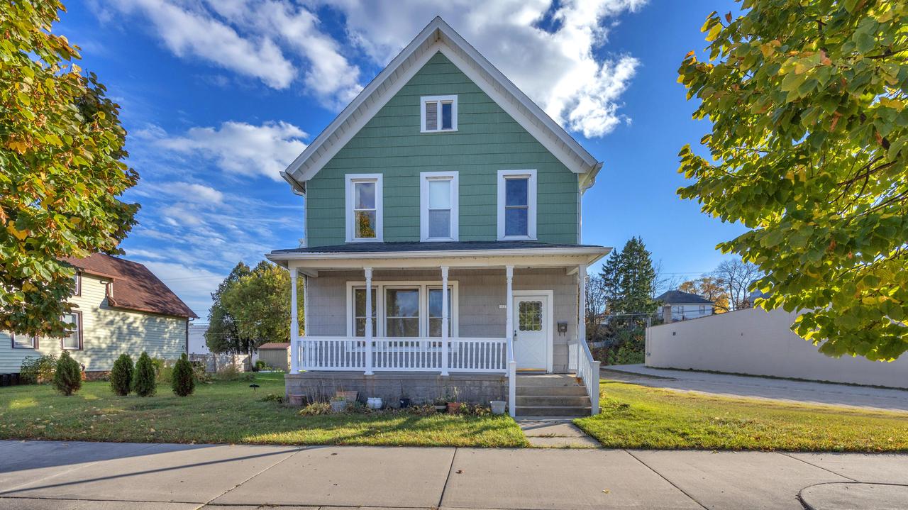1121 Indiana Ave, Sheboygan, WI 53081