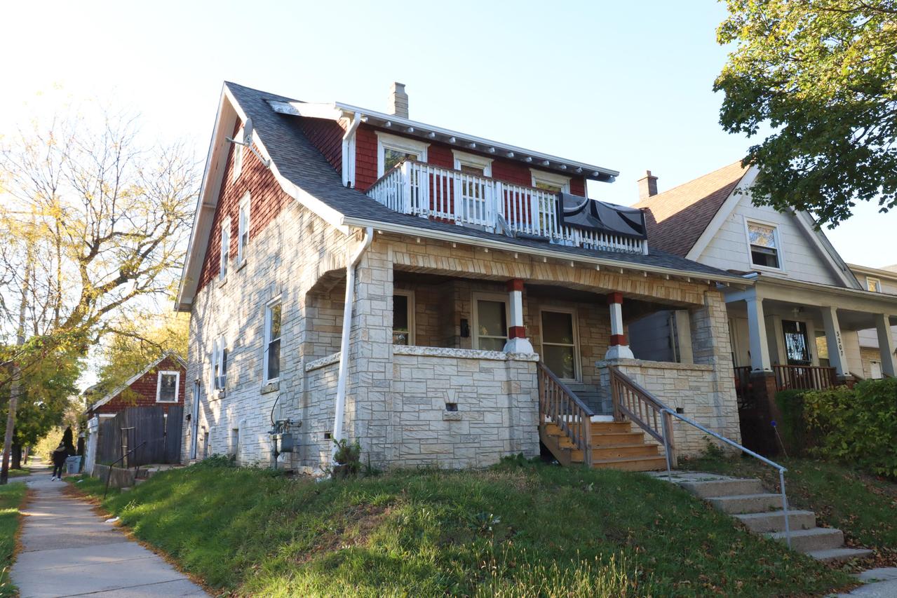 3201 N 39th St., Milwaukee, WI 53216