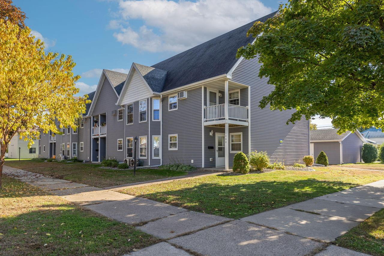 1400 Redfield St. #2, La Crosse, WI 54601