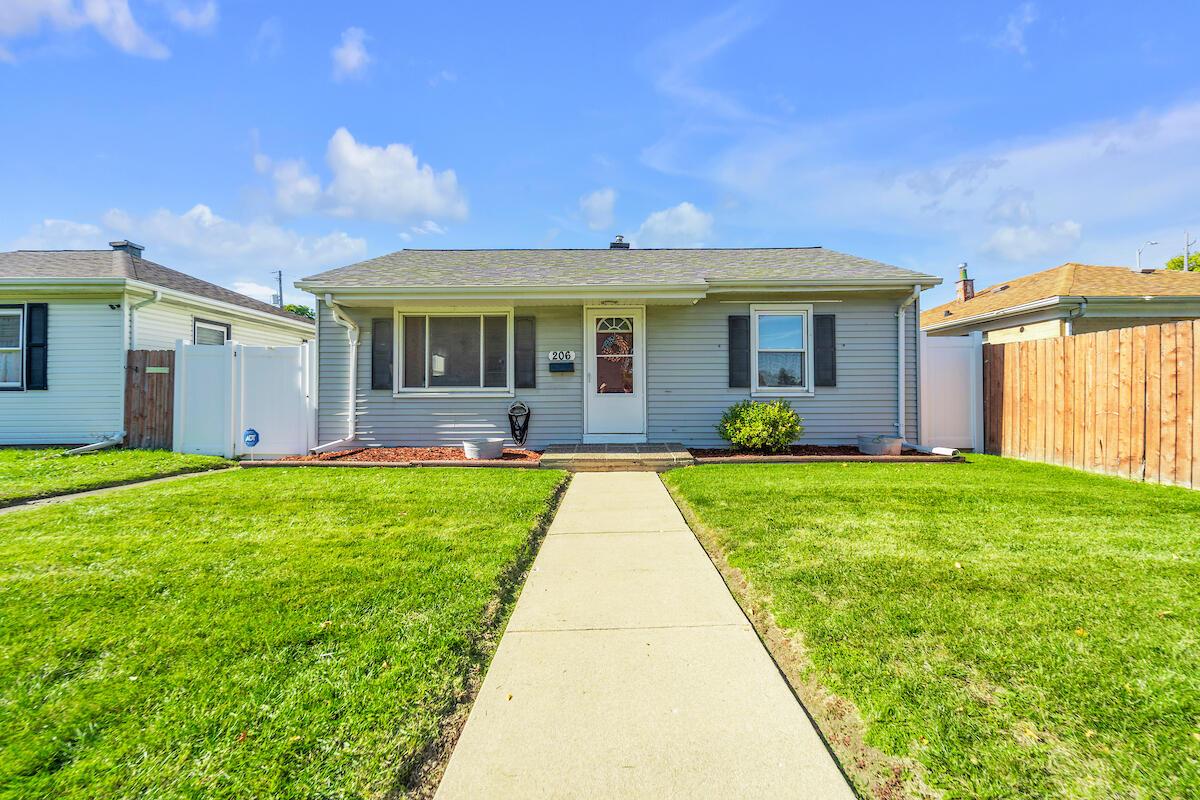 206 Luedtke Ave, Racine, WI 53405