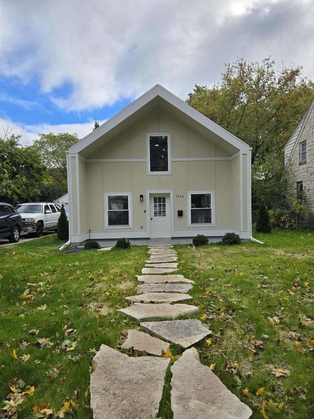 5766 N 42nd St, Milwaukee, WI 53209