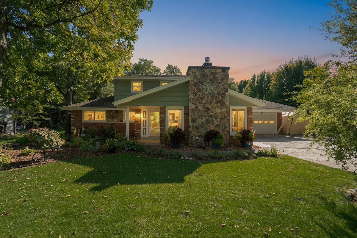 3267 W Skamra Ave, Franklin, WI 53132