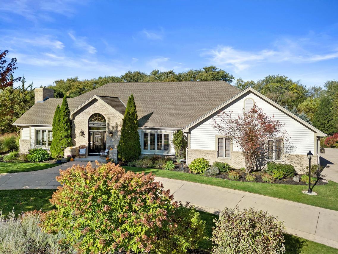 5740 Woodland Hills, Mount Pleasant, WI 53406