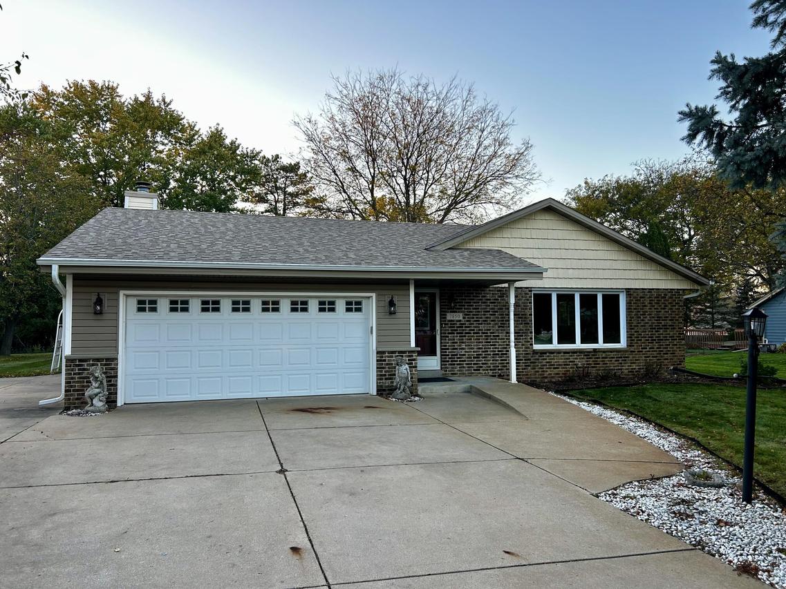 7850 Scenic View, Norway, WI 53185