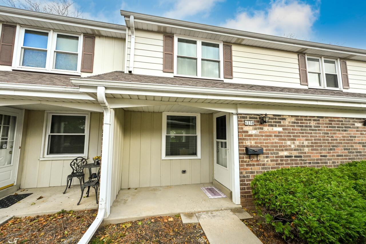 6230 W College Ave, Greendale, WI 53129