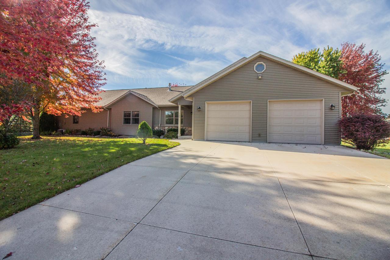 144 N Pleasant View, Plymouth, WI 53073