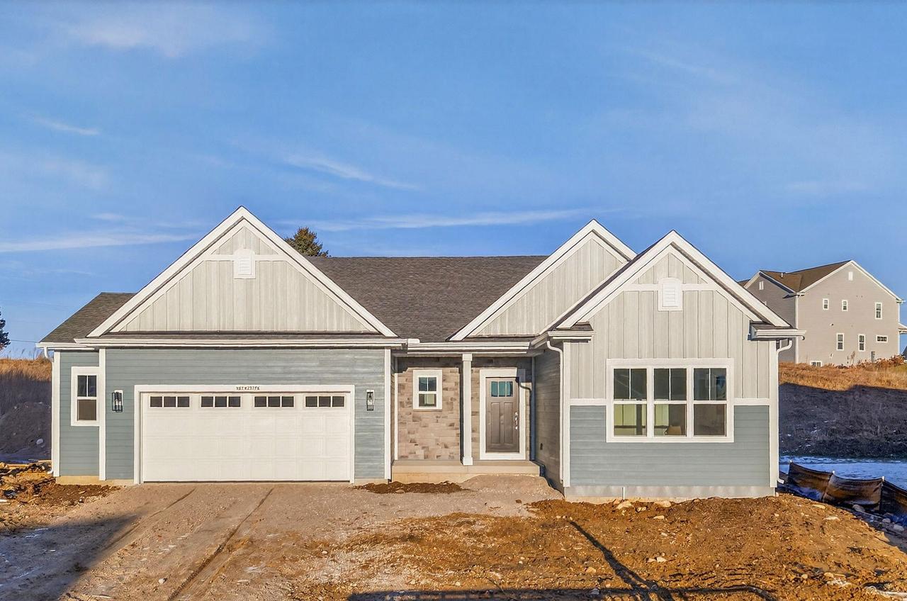 N67W25396 Vail Ln, Sussex, WI 53089