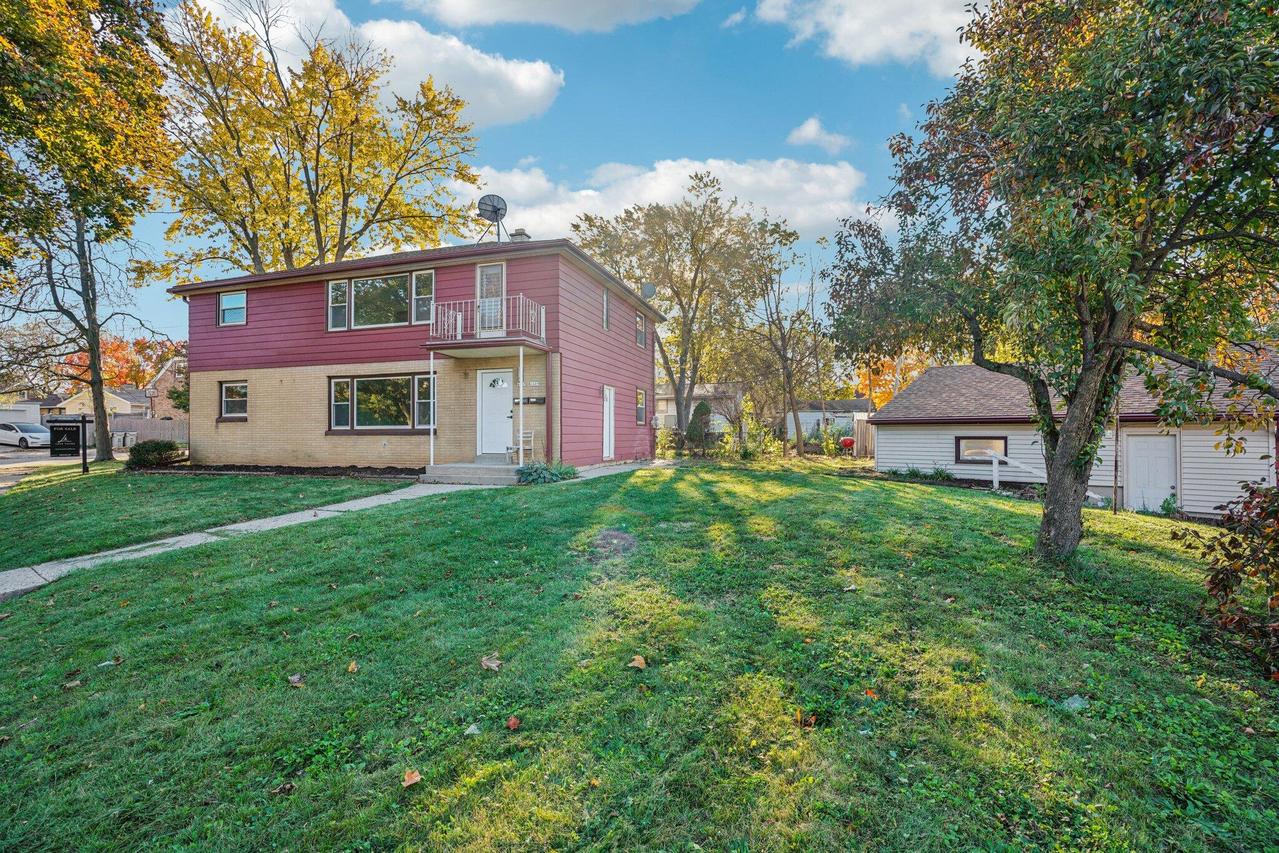 4607 N 79th St #4609, Milwaukee, WI 53218