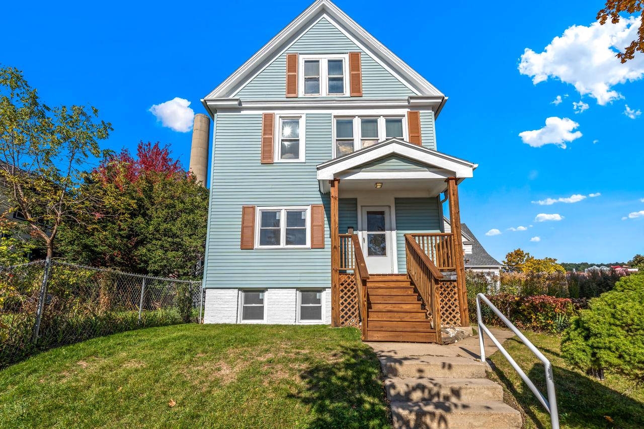 138 E Rosedale Ave #138A, Milwaukee, WI 53207