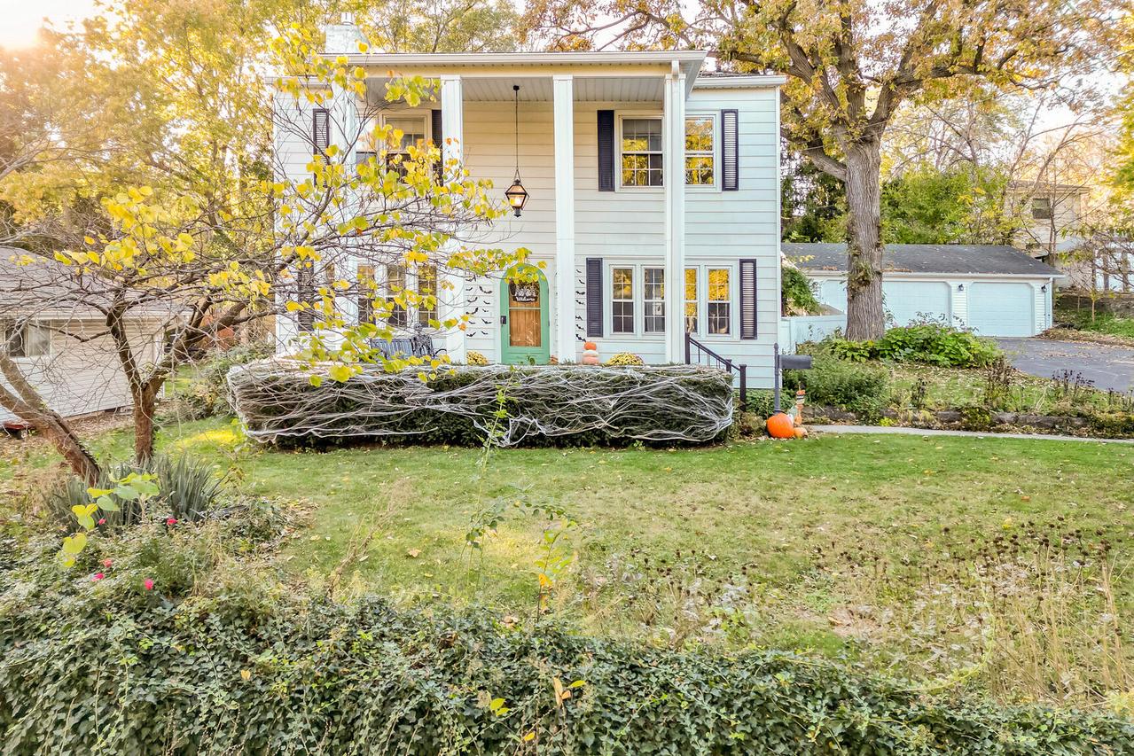 1516 Pleasant View, Waukesha, WI 53188