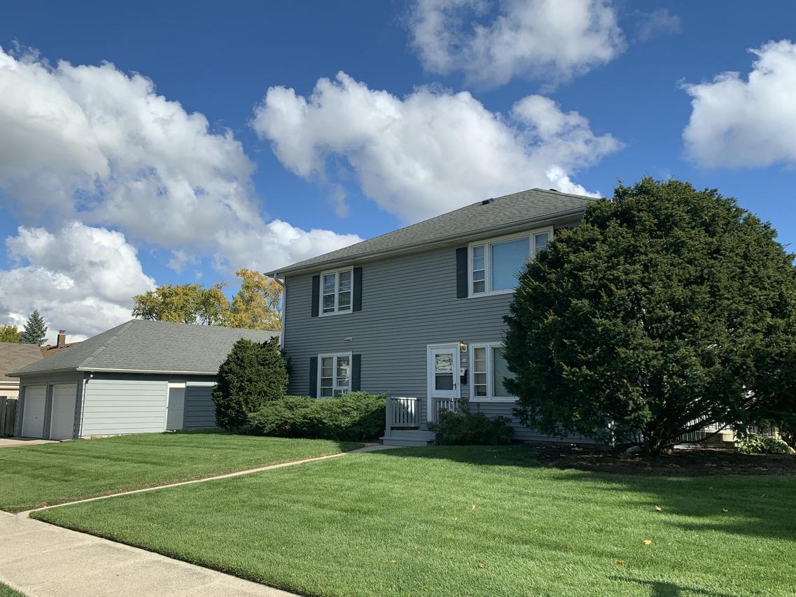 340 Frame Ave, Waukesha, WI 53186