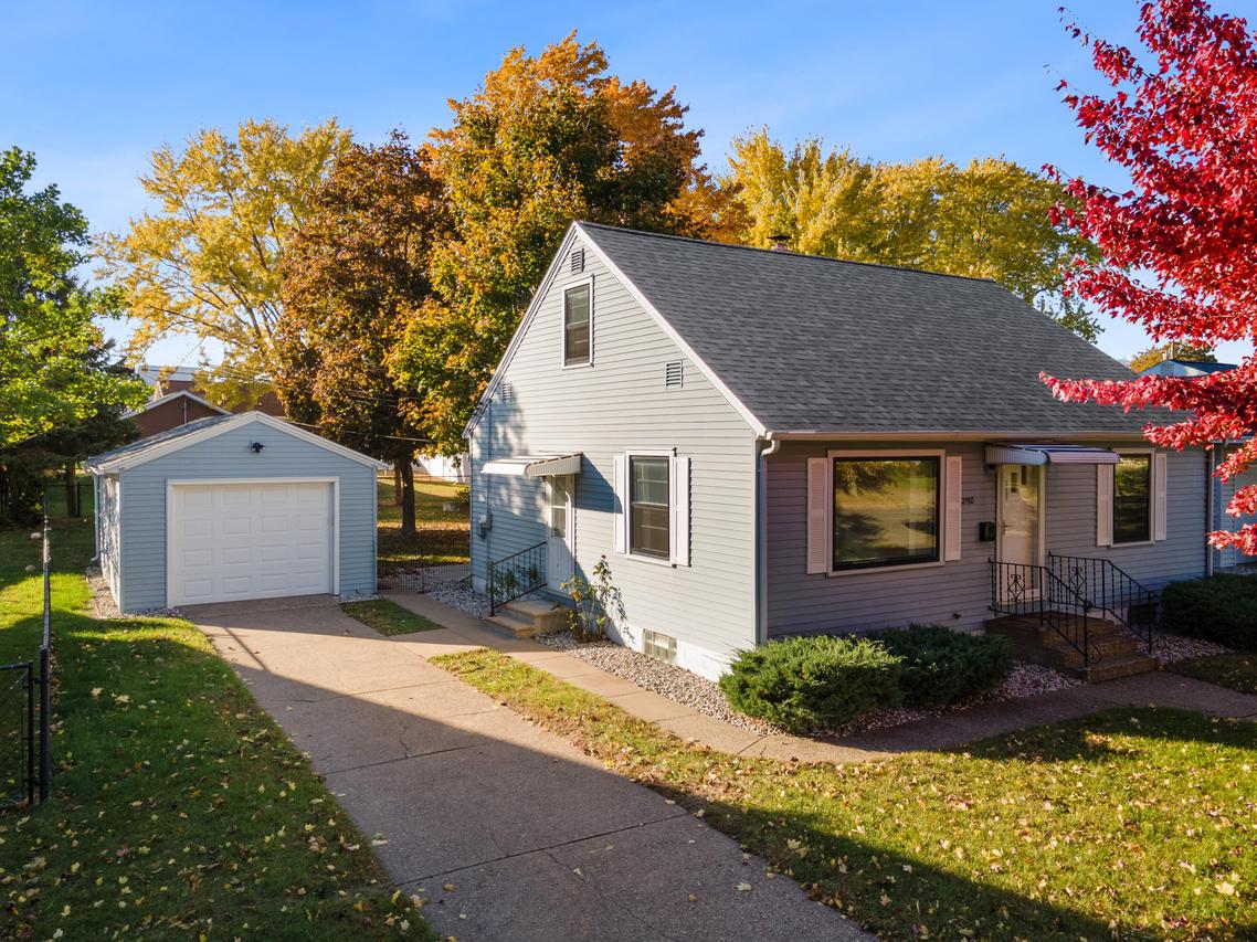 2150 21st Ter, La Crosse, WI 54601
